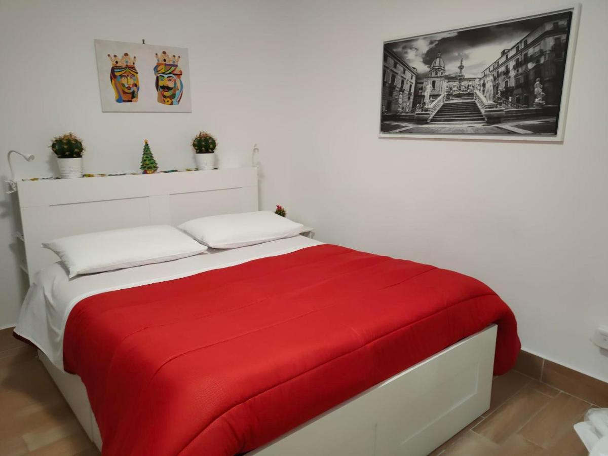 La Camera Di Stella - Ai Normanni Hotel ปาแลร์โม ภายนอก รูปภาพ